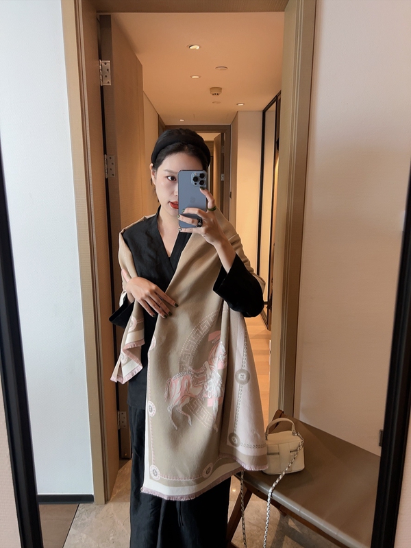 ブランドマフラー側面デザイン